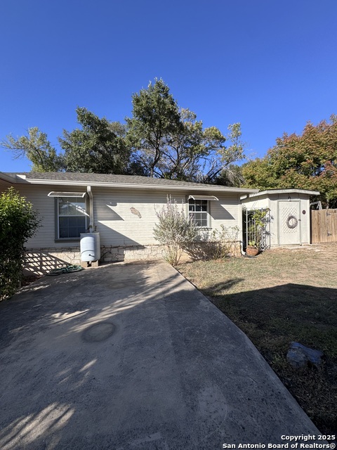 Image 28 of 36 For 745 Trail Crest