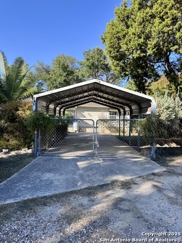 Image 32 of 36 For 745 Trail Crest