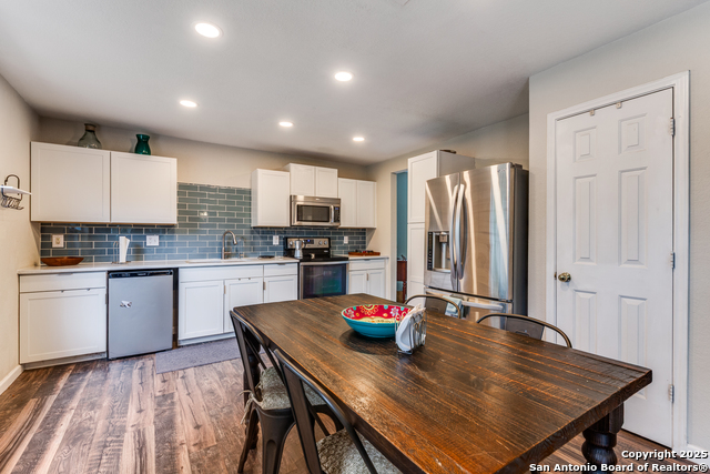 Image 10 of 25 For 11118 Ranger Cavern