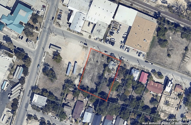 Image 11 of 15 For 116, 118, 120 Lone Star