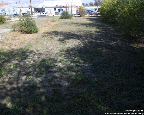 Image 4 of 15 For 116, 118, 120 Lone Star