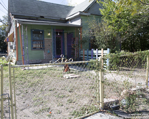 Image 7 of 15 For 116, 118, 120 Lone Star