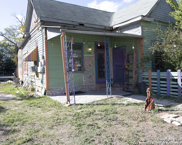 Image 8 of 15 For 116, 118, 120 Lone Star