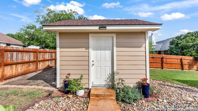 Image 21 of 22 For 2204 Geneva