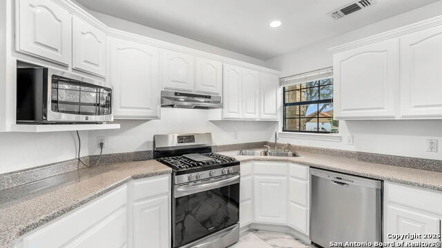 Image 6 of 22 For 2204 Geneva