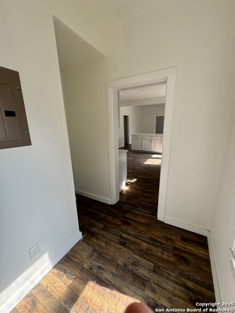 Image 12 of 13 For 2001 Kings