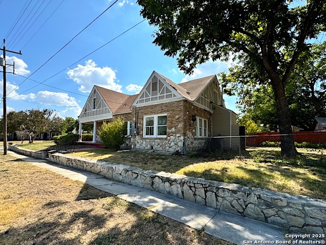 Image 6 of 13 For 2001 Kings