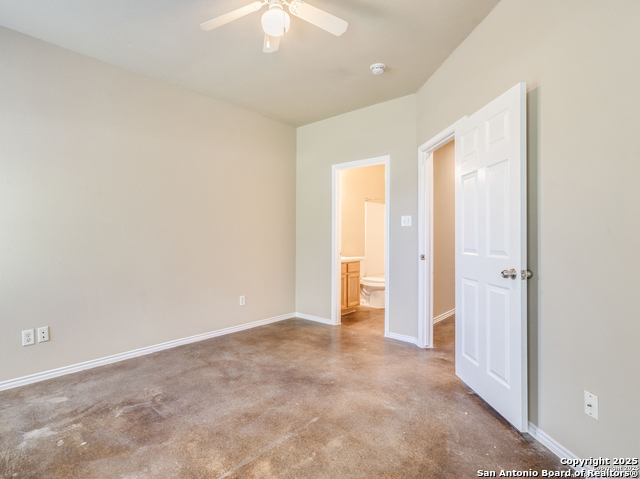 Image 8 of 10 For 5723 Golf Heights Unit 1