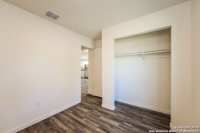 Listing photo id 15 for 3318 Martin Luther King