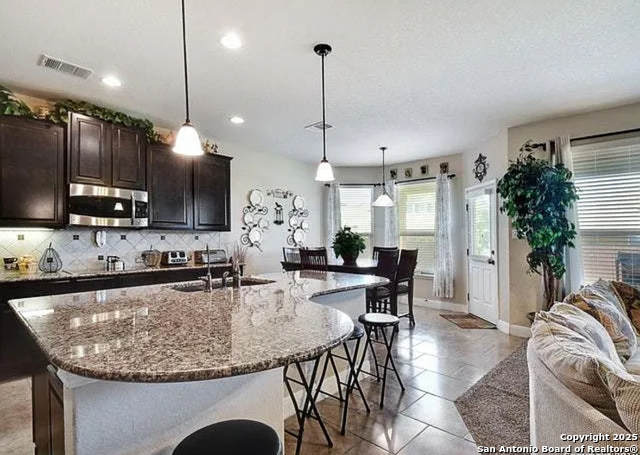 Image 5 of 15 For 929 Resaca  