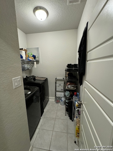 Image 19 of 20 For 11647 Tribute Oaks