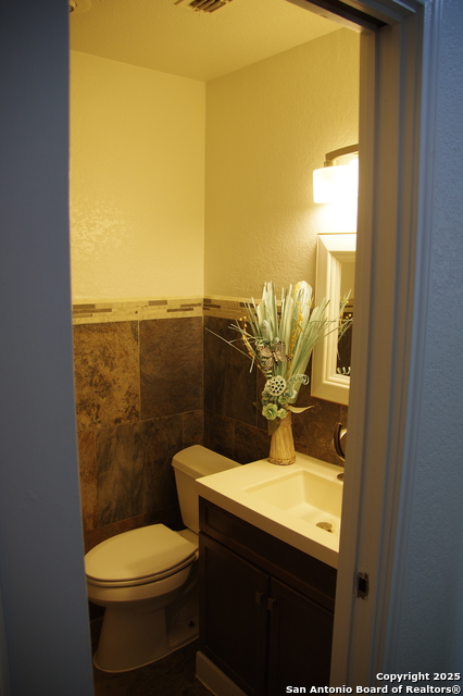 Image 16 of 50 For 4406 Desert View