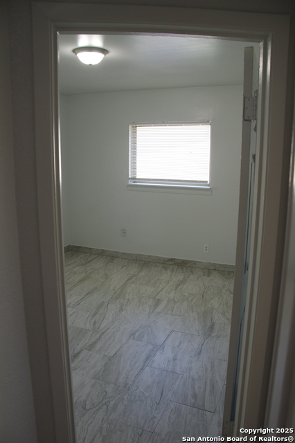 Image 25 of 50 For 4406 Desert View