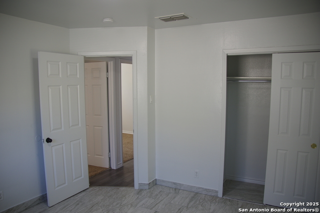 Image 28 of 50 For 4406 Desert View