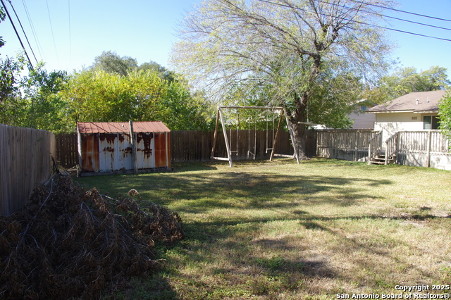 Image 41 of 50 For 4406 Desert View