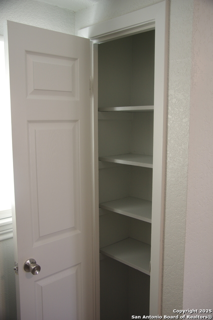 Image 49 of 50 For 4406 Desert View