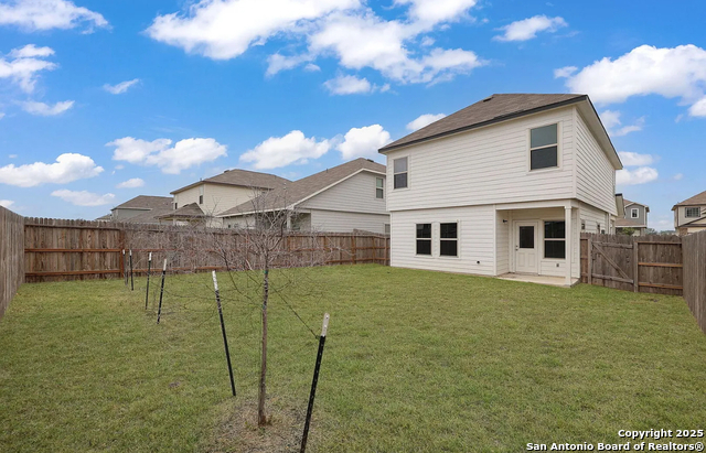 Listing photo id 10 for 2455 Pink Pearl