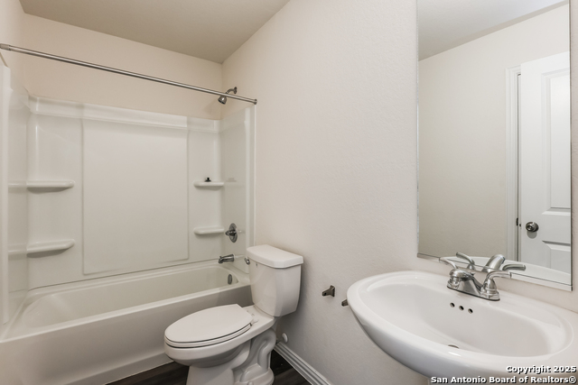 Image 18 of 21 For 222 Garcia  