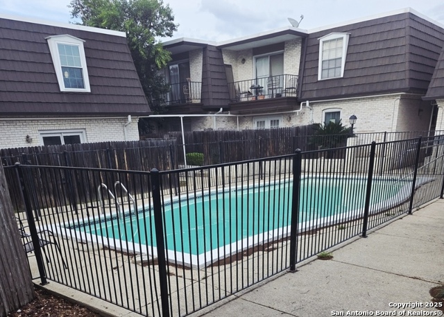 Image 7 of 7 For 8058 Broadway  251u