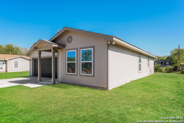 Image 3 of 21 For 917 8th