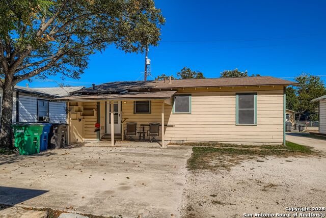 Image 17 of 17 For 1010 Gladstone Ave