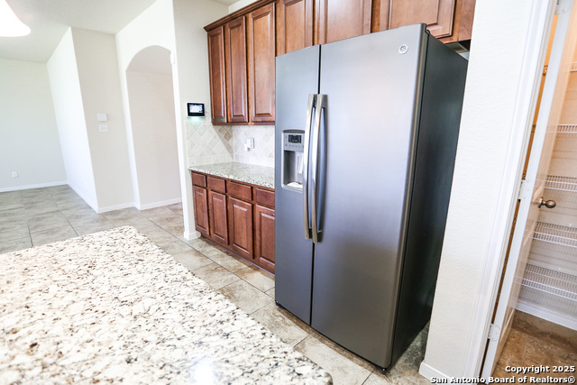 Image 12 of 42 For 5652 Meadow View