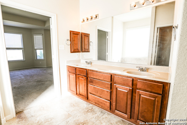 Image 14 of 42 For 5652 Meadow View