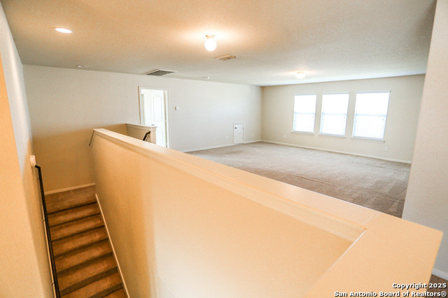 Image 21 of 42 For 5652 Meadow View