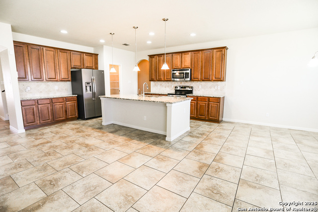 Image 7 of 42 For 5652 Meadow View