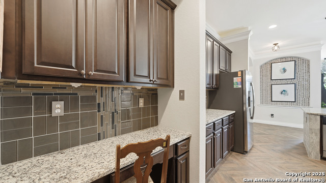 Image 15 of 50 For 743 Cirrus