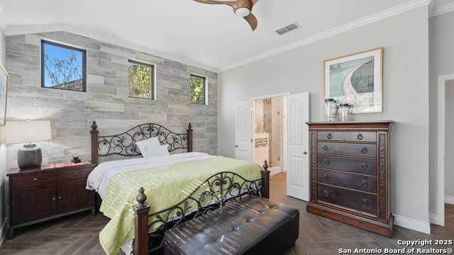 Image 17 of 50 For 743 Cirrus