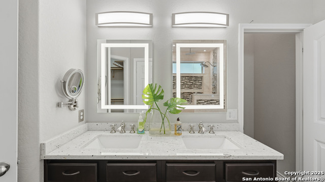 Image 19 of 50 For 743 Cirrus