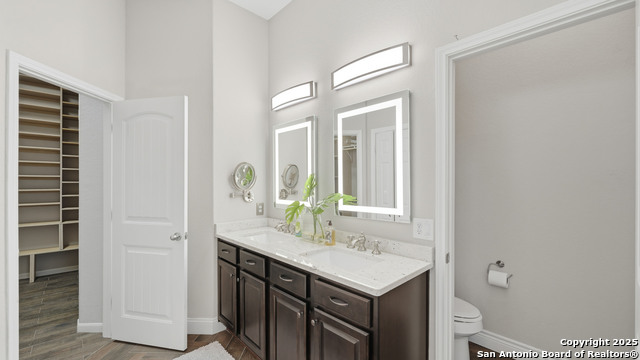 Image 22 of 50 For 743 Cirrus