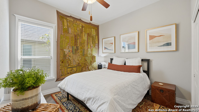 Image 29 of 50 For 743 Cirrus