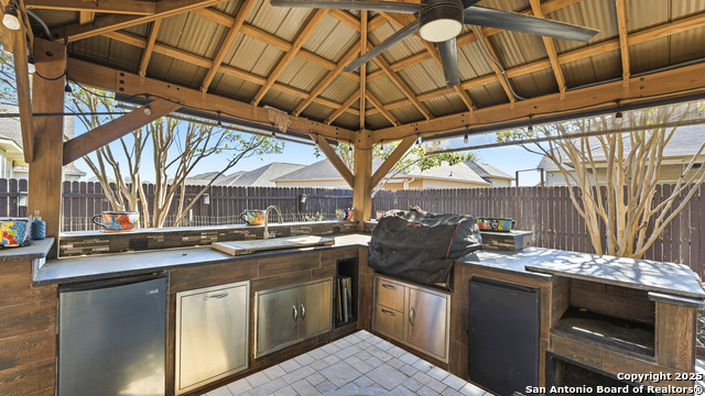 Image 41 of 50 For 743 Cirrus