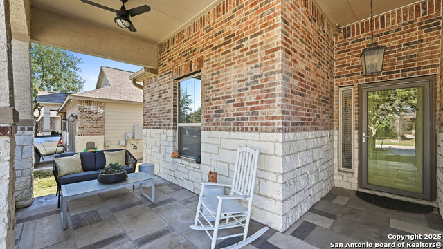 Image 47 of 50 For 743 Cirrus