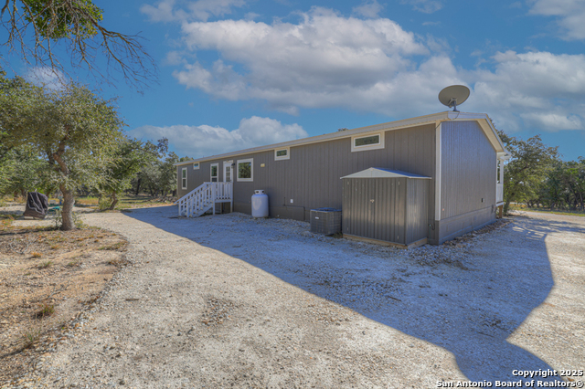 Image 29 of 47 For 270 Lakewood