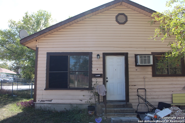 Image 3 of 10 For 502 Shadwell