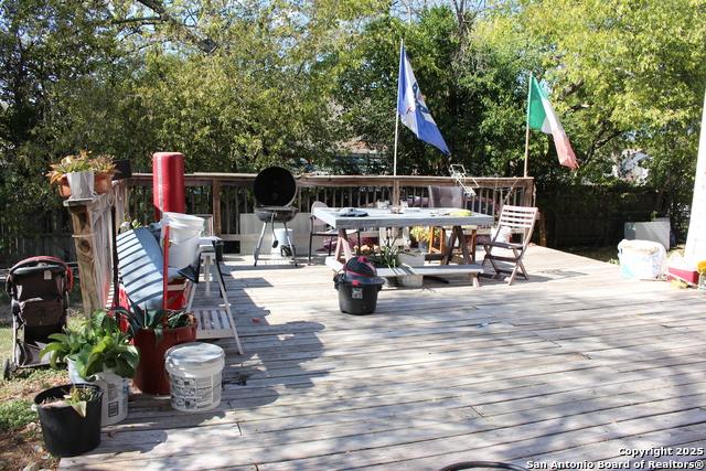 Image 8 of 10 For 502 Shadwell