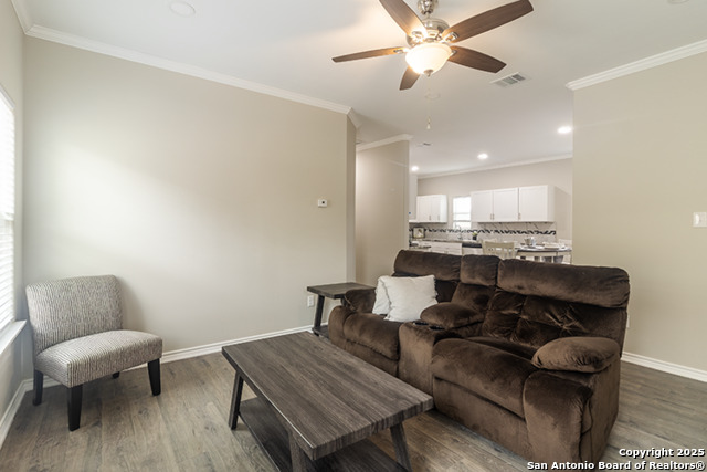 Image 2 of 11 For 803 Hall St  