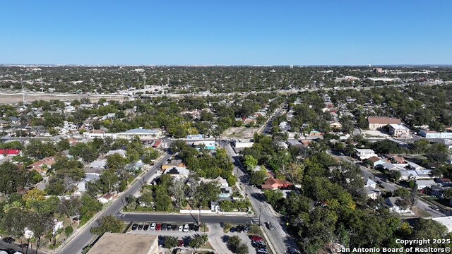 Image 11 of 13 For 139 Hansford