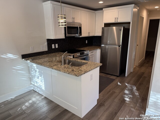 Image 4 of 13 For 139 Hansford