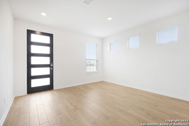 Listing photo id 3 for 9510 Quail Crest