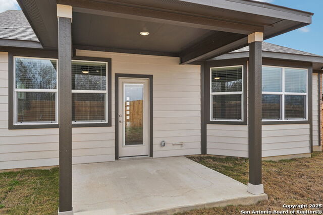 Listing photo id 52 for 9510 Quail Crest