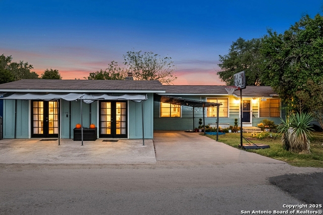 Details for 914 6th , Blanco, TX 78606