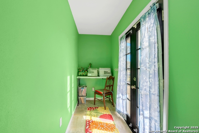 Image 17 of 55 For 914 6th  