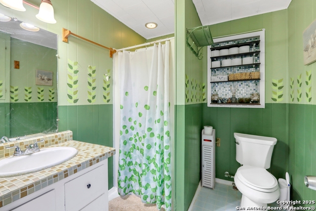 Image 28 of 55 For 914 6th  