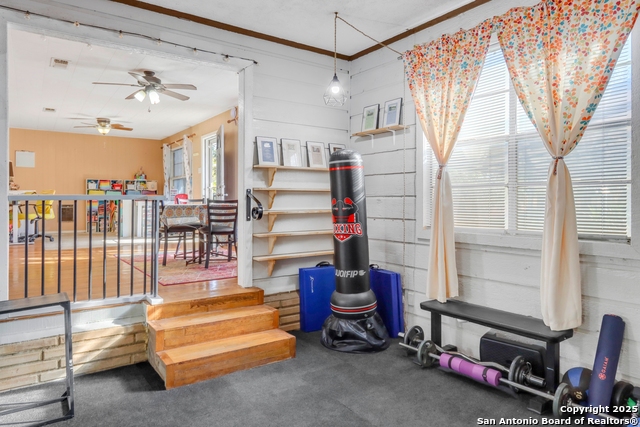 Image 29 of 55 For 914 6th  