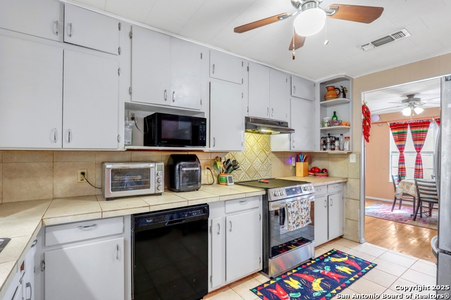 Image 36 of 55 For 914 6th  