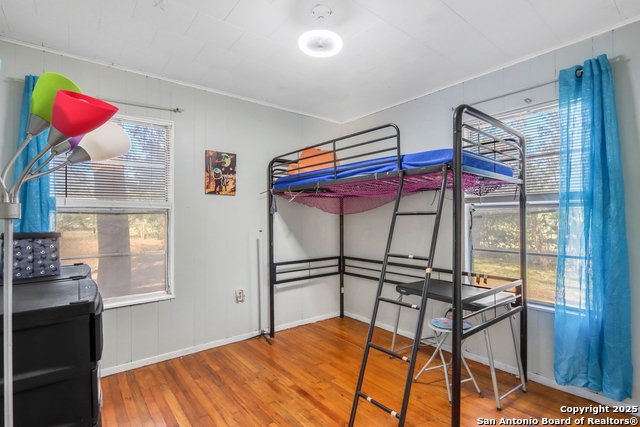 Image 44 of 55 For 914 6th  